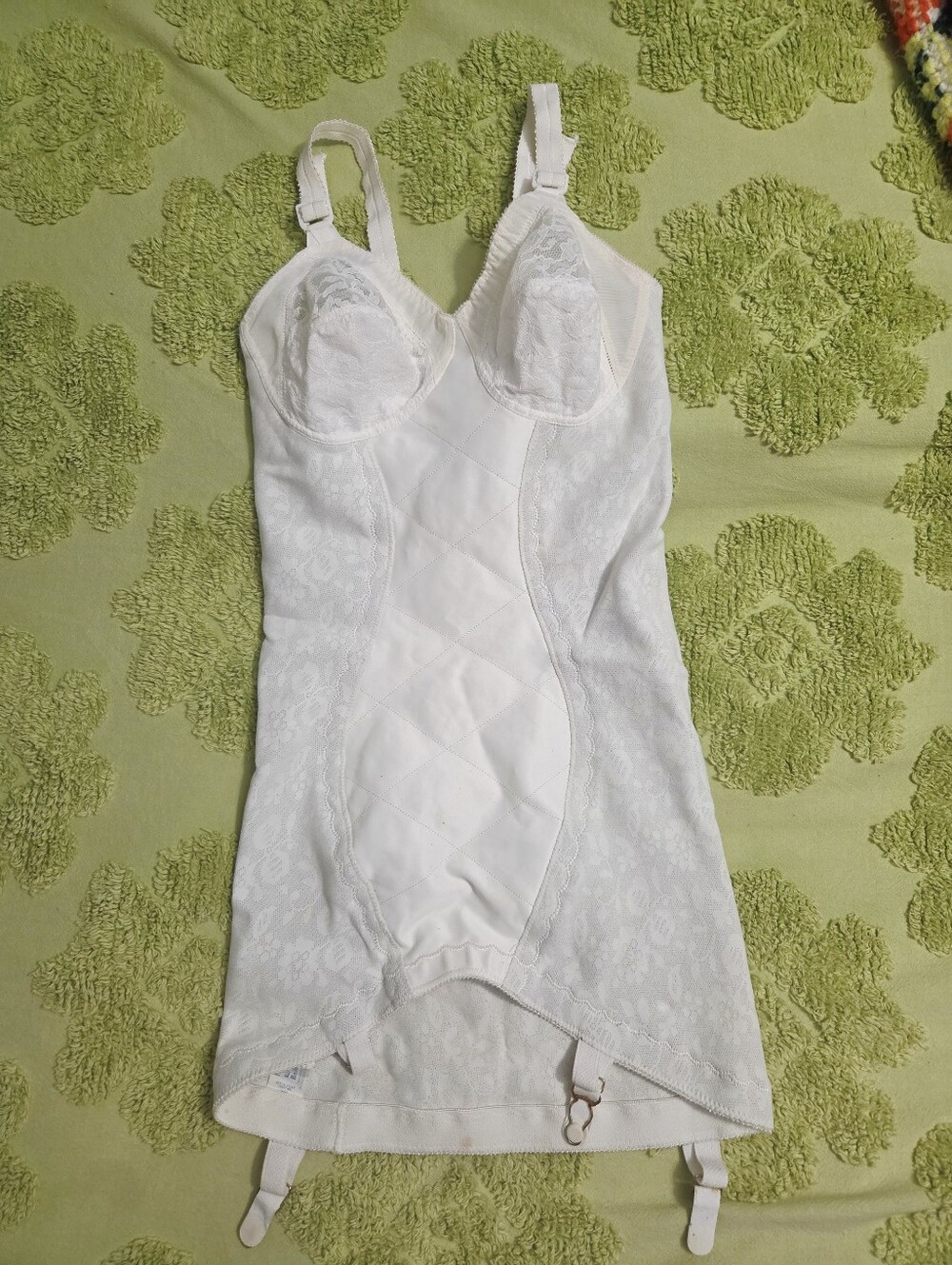 Playtex White Lace Shapewear Vintage 70's, Girtle Slip W Box Sz S 34B